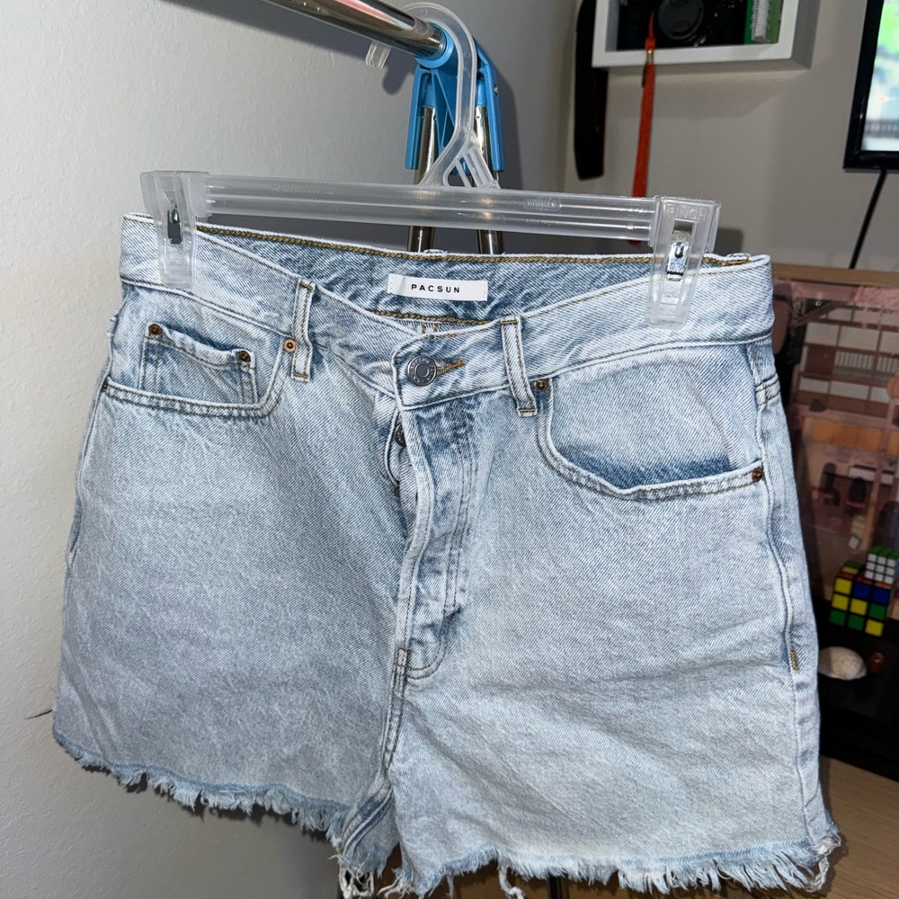PacSun Women's Faded Blue Jean Shorts